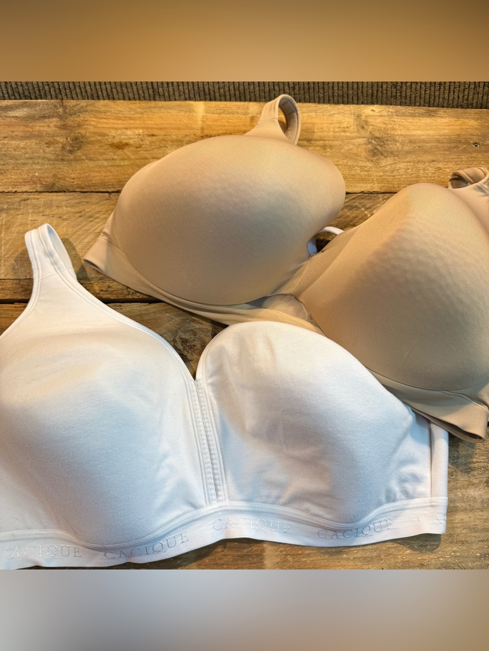 Cacique Lane Bryant Lot Of 2 Bra Lightly Lined Tshirt 44G